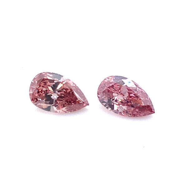 Pair pear shape = 39pt close