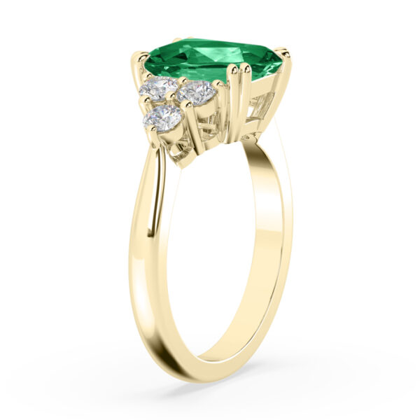 emerald gemstone ring with diamond cluster 3
